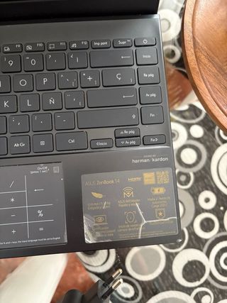 Portátil Asus Zenbook 14 Negro