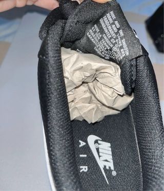 Nike Air Force 1 '07 Cuero Negro Blanco