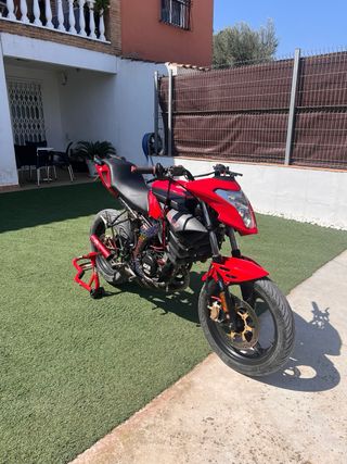 Malaguti Drakon NKD Roja y Negra