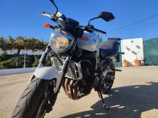 Yamaha Fazer FZ6 S2 Blanca
