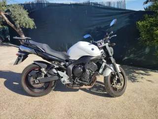 Yamaha Fazer FZ6 S2 Blanca