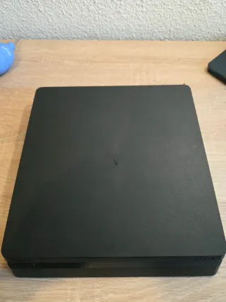 PS4 (PlayStation 4) per parti