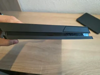 PS4 (PlayStation 4) per parti