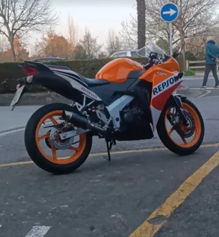 Honda CBR 125 R Repsol 2015
