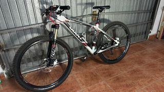 Bicicleta Giant Talon Blanca