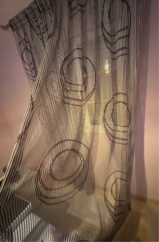 Cortina moradita de tela