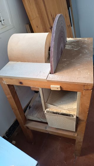 Lijadora de mesa para madera, o metal.