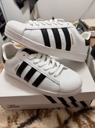 Adidas Superstar Blancas y Negras Nuevas