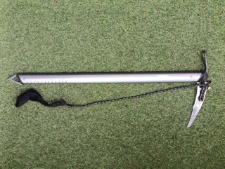 Piolet de travesía Petzl