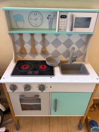 Cocina de juguete de madera