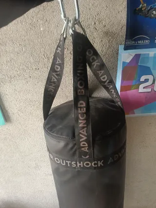 Saco de boxeo negro outshock 500 de Decathlon