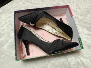 Zapatos de tacón negros talla 37