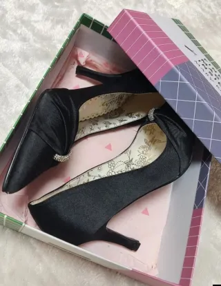 Zapatos de tacón negros talla 37