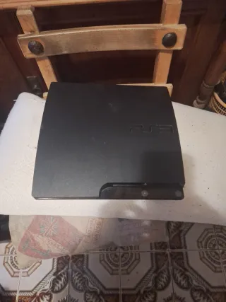 PlayStation 3 (PS3) Negra - No lee juegos