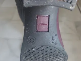 Botas de agua burdeos con tacón