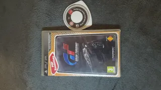 Gran Turismo PSP + GTA Liberty City Stories