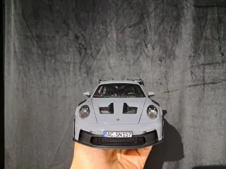 Porsche 911 (992) GT3 RS Artic Grey 1/18
