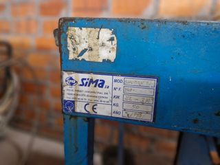 Sierra circular tronzadora madera obra