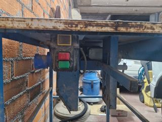 Sierra circular tronzadora madera obra