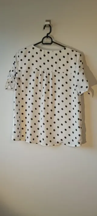 Blusa pimkie viral lunares Talla 38 ( medidas)