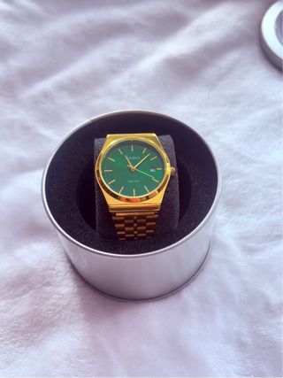 Reloj Casio Dorado y Verde