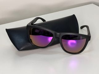 Gafas de sol Hawkers negras y doradas