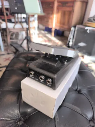 Pedal Fender Tread-Light Vol/Exp