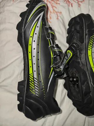 Botas Ciclismo Luck Talla 45 + Calas