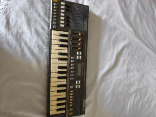 Teclado vintage Casio PT 31