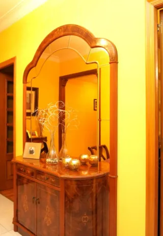 Aparador vintage con espejo