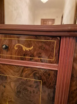 Aparador vintage con espejo