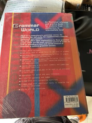 Libro di grammatica inglese “Grammar World”