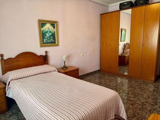 AMPLIO PISO CON BALCÓN EN PUERTO DE SAGUNTO