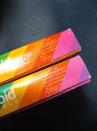 Polaroid Originals 600 Color e B&W Color Frames