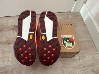 Nike Zoomx Zegama Trail 2  -  Algo negociable