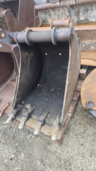 CM46 Cazo Excavadora Enganche Terex 60cm