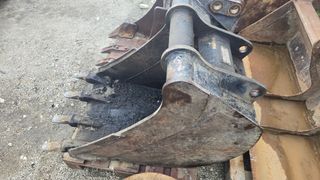 CM46 Cazo Excavadora Enganche Terex 60cm