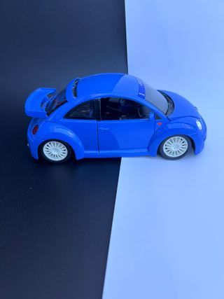 VOLKSWAGEN NEW BEETLE CUP 1/18 Azul