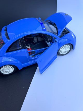 VOLKSWAGEN NEW BEETLE CUP 1/18 Azul