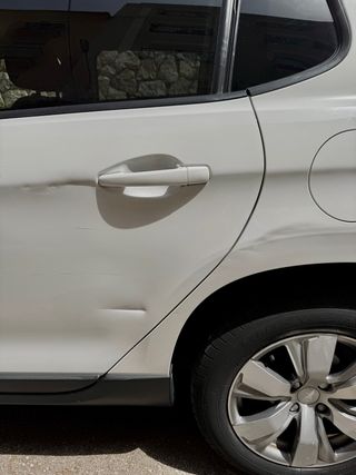 Peugeot 2008 muy cuidado + revisiones al día