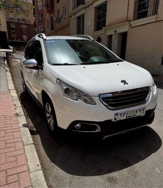 Peugeot 2008 muy cuidado + revisiones al día