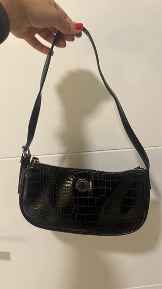 Se vende bolsos individuales a 8€ cada uno.
