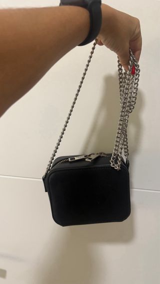 Se vende bolsos individuales a 8€ cada uno.