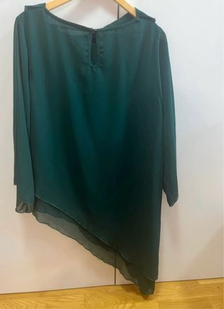 Blusa elegante verde con lazo