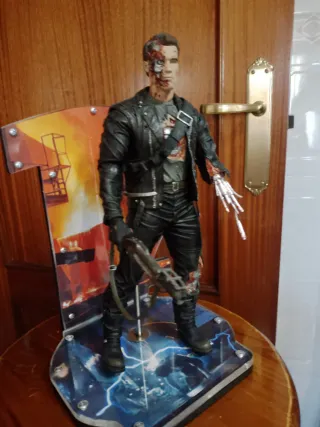 Figura Terminator T-800 NECA 12