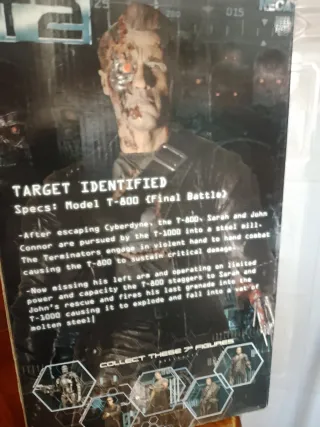 Figura Terminator T-800 NECA 12