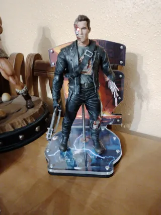 Figura Terminator T-800 NECA 12