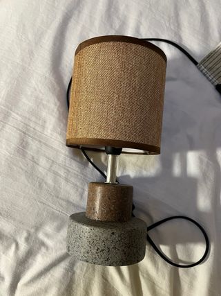 Velador de mesa rústico