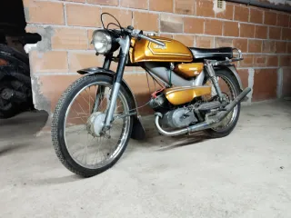 Derbi Tricampeona antorcha paleta  49cc