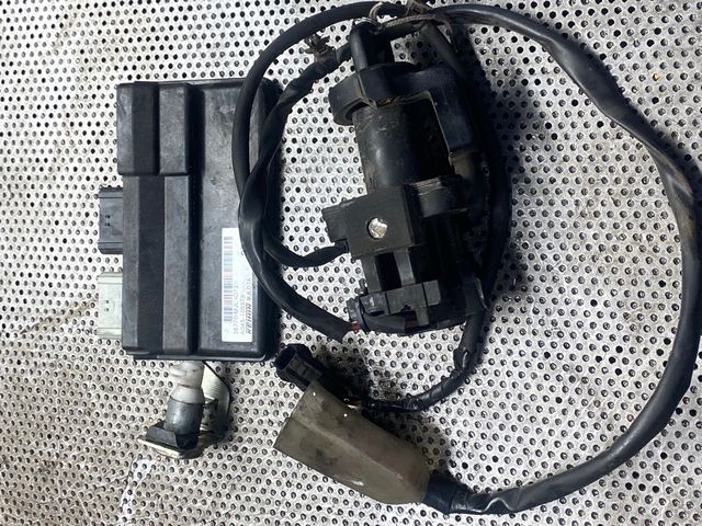 Juego cerraduras + centralita Honda 750 2015